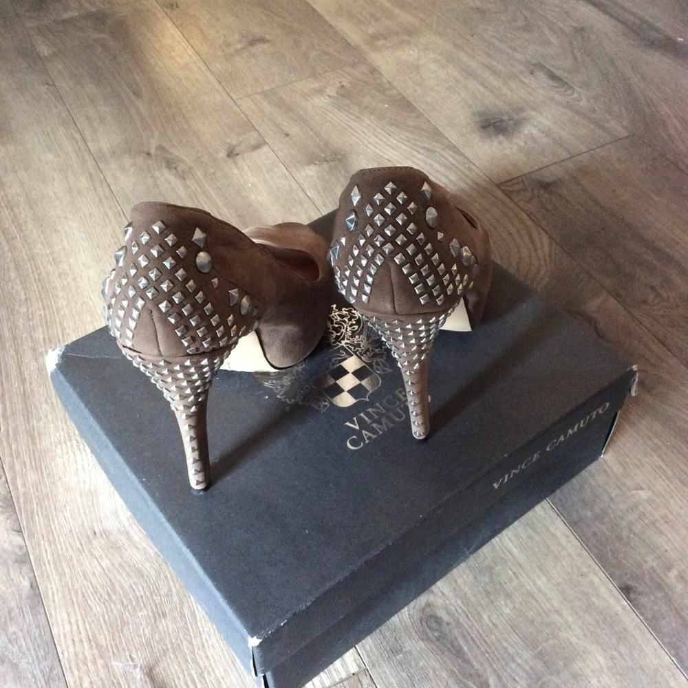 Vince Camuto heels